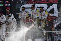 Podio: #28 Belgian Audi Club Team WRT, Audi R8 LMS: Nico Müller, René Rast