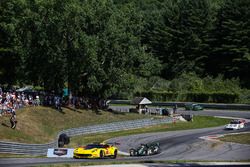 #4 Corvette Racing Chevrolet Corvette C7.R: Oliver Gavin, Tommy Milner