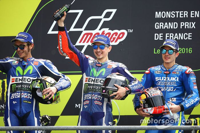 Podio: ganador Jorge Lorenzo, Yamaha Factory Racing, segundo Valentino Rossi, Yamaha Factory Racing, tercero Maverick Viñales, Team Suzuki MotoGP