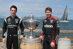 Championship contenders Simon Pagenaud, Team Penske Chevrolet, Will Power, Team Penske Chevrolet