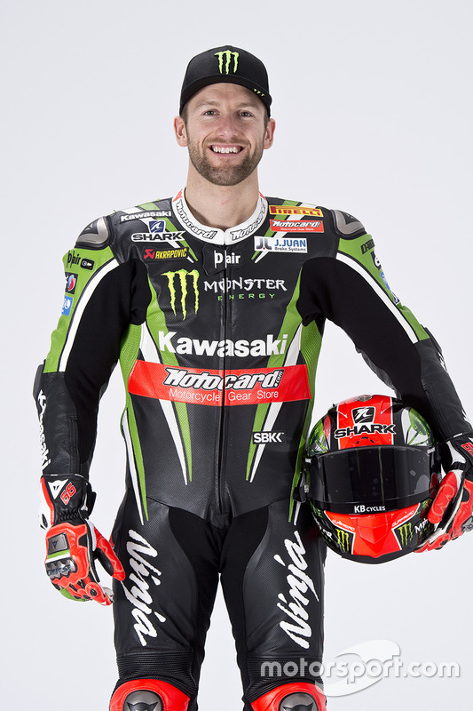 Tom Sykes with the Kawasaki Ninja ZX-10R