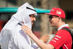 Kimi Raikkonen, Ferrari talks with Mohammed Bin Sulayem