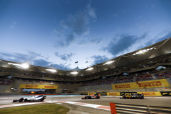 Felipe Massa, Williams FW40 leads Fernando Alonso, McLaren MCL32 and Carlos Sainz Jr., Renault Sport
