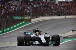 Льюис Хэмилтон, Mercedes AMG F1 W08