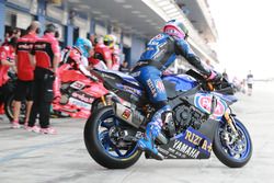 Alex Lowes, Pata Yamaha