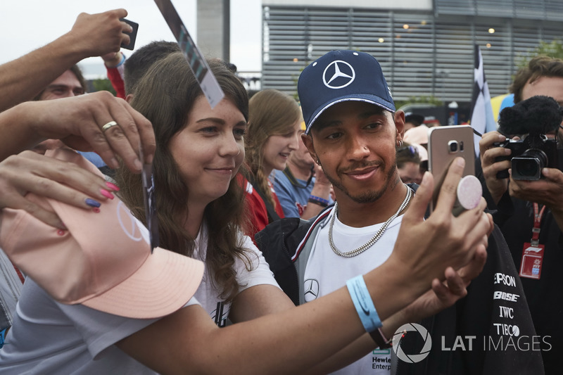 Lewis Hamilton, Mercedes AMG F1