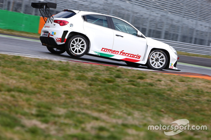 Фабрицио Джованарди, Alfa Romeo Giulietta TCR