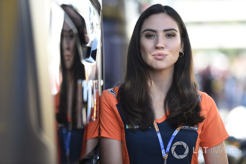 KTM chicas