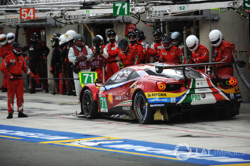 #71 AF Corse Ferrari 488 GTE EVO: Davide Rigon, Sam Bird, Miguel Molina