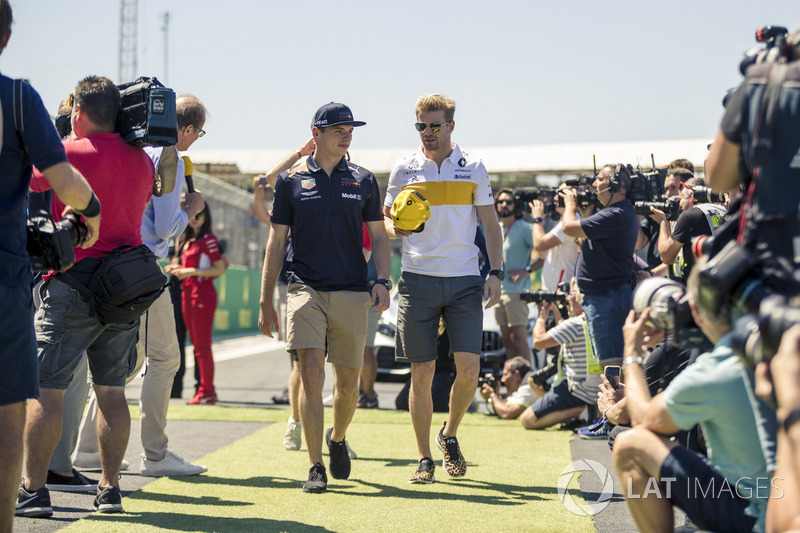 Max Verstappen, Red Bull Racing ve Nico Hulkenberg, Renault Sport F1 Team