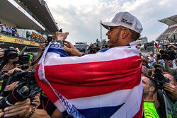 2017 World Champion Lewis Hamilton, Mercedes AMG F1