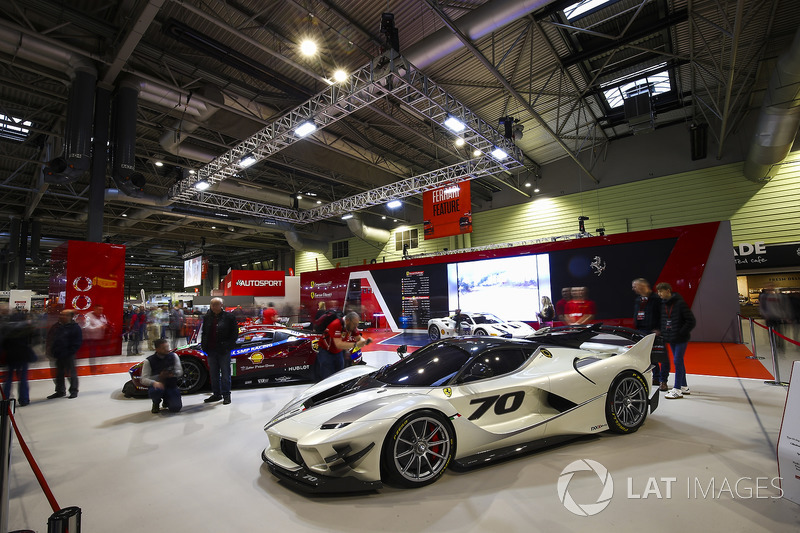 Стенд Ferrari