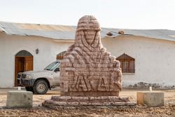 Dakar totem in Uyuni