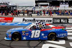 Race winner Kyle Busch, Joe Gibbs Racing, Toyota Camry Comcast Salute to Service Juniper