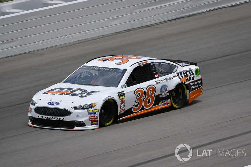 20. David Ragan, Front Row Motorsports, Ford Fusion MDS Trucking