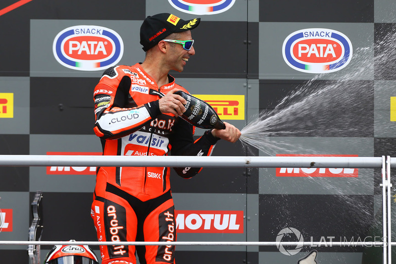 Podio: il terzo classificato Marco Melandri, Aruba.it Racing-Ducati SBK Team