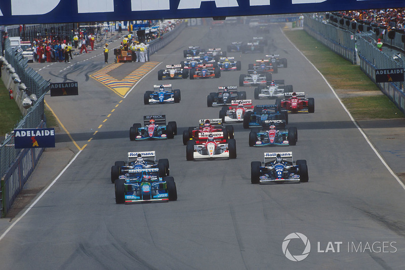 Michael Schumacher, Benetton B194 Ford ve Damon Hill, Nigel Mansell, Williams FW16B Renault