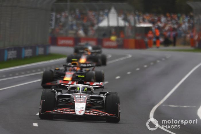 Liam Lawson, Red Bull Racing, Oliver Bearman, Haas F1 Team