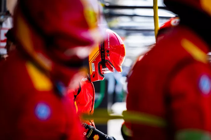 AF Corse Ferrari mechanic 