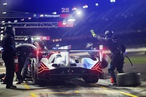 #25 BMW M Team RLL BMW M Hybrid V8: Marco Wittmann, Sheldon Van Der Linde, Robin Frijns, Rene Rast