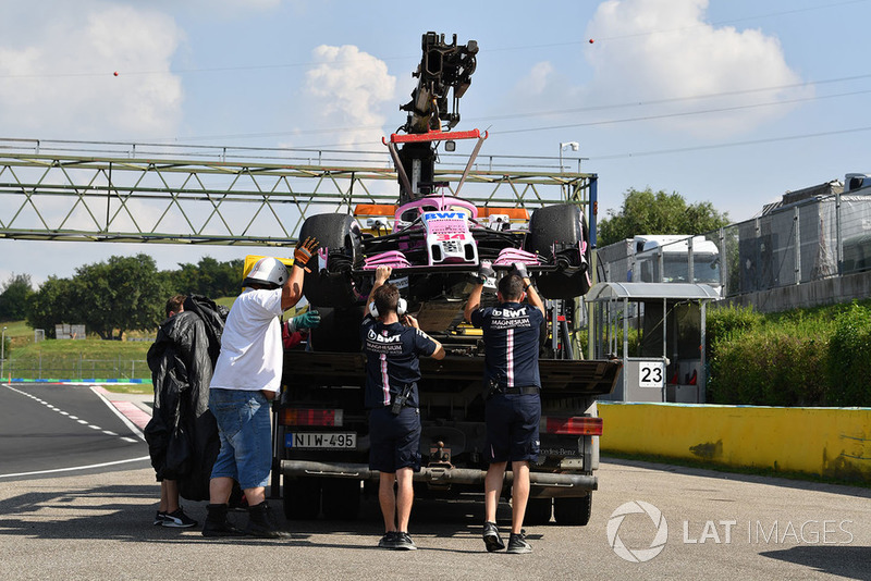 The car of Nikita Mazepin, Force India VJM11 is recovered