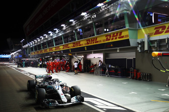 Valtteri Bottas, Mercedes AMG F1 W09 EQ Power+, makes a pit stop
