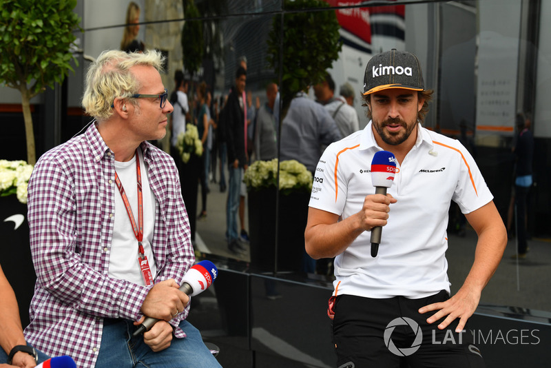 Jacques Villeneuve, Sky Italia and Fernando Alonso, McLaren 