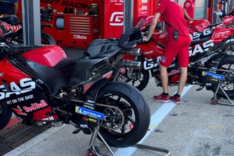 Garasi Red Bull Gas Gas Tech 3