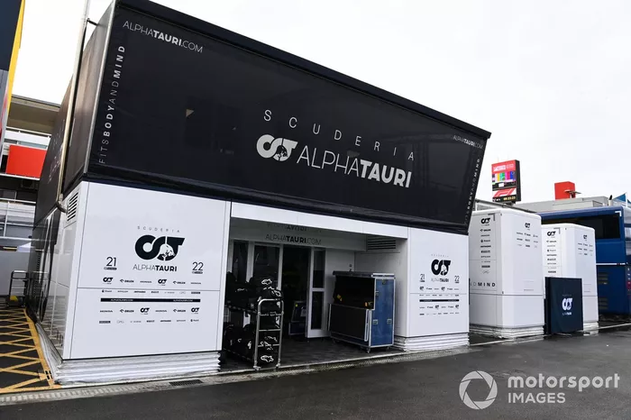 Het motorhome van AlphaTauri