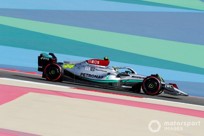 Lewis Hamilton, Mercedes W13