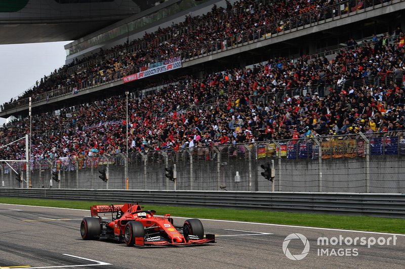 Sebastian Vettel, Ferrari SF90: 1:31:848