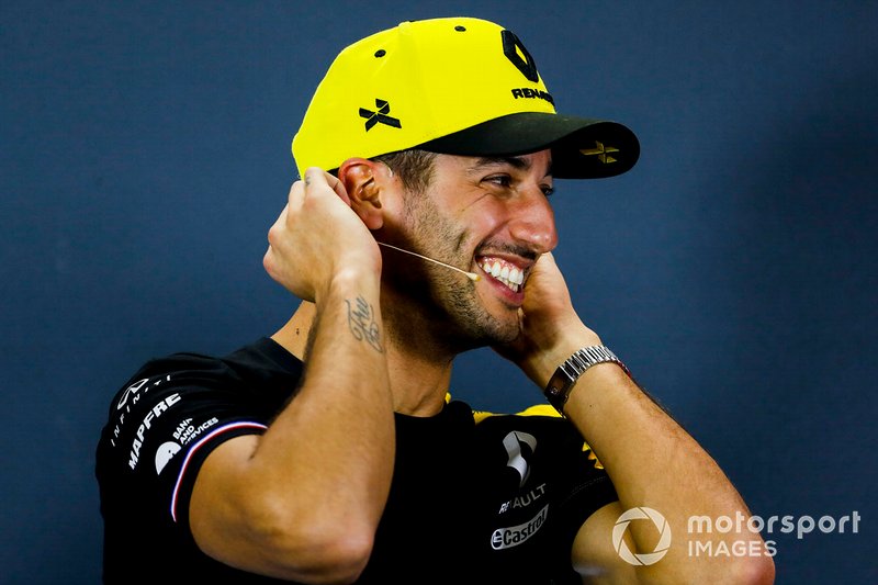 Daniel Ricciardo, Renault F1 Team, nella conferenza stampa