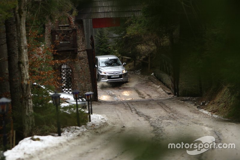 Mitsubishi L200