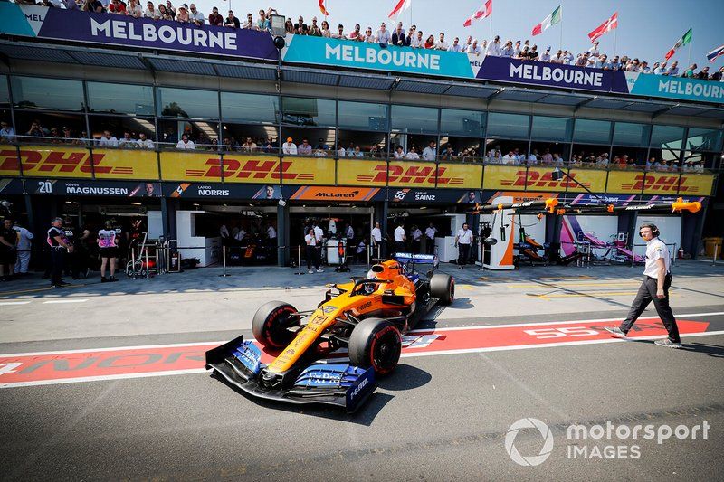 Carlos Sainz Jr., McLaren MCL34
