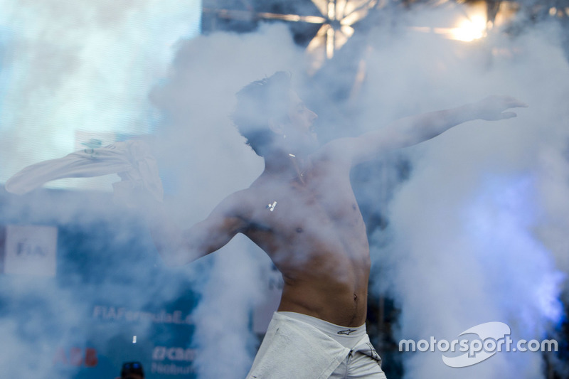 Podio: el ganador de la carrera Lucas Di Grassi, Audi Sport ABT Schaeffler