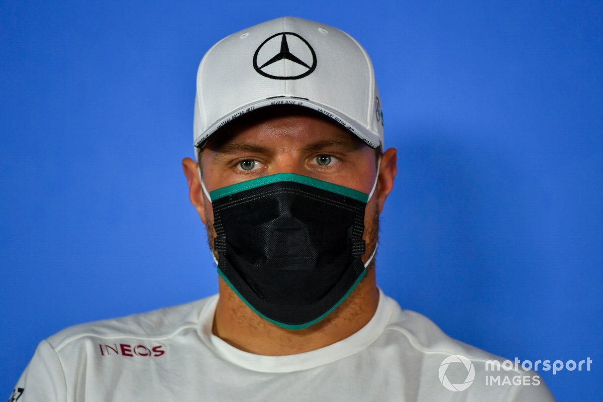 Valtteri Bottas, Mercedes AMG F1 durante la conferenza stampa