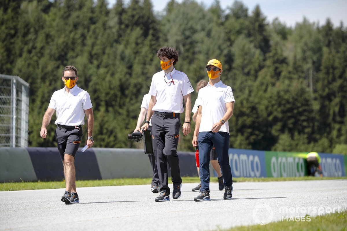 Lando Norris, McLaren walks the track