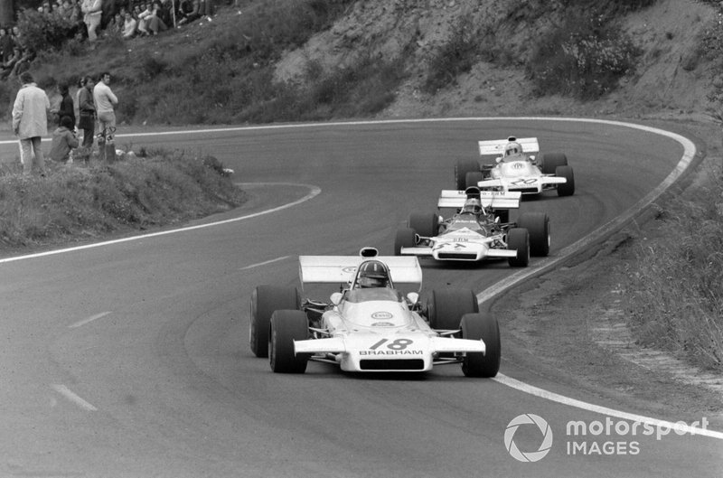 Graham Hill, Brabham BT37 Ford, Jean-Pierre Beltoise, BRM P160B en el coche "T" de repuesto y Carlos Reutemann, Brabham BT37 Ford