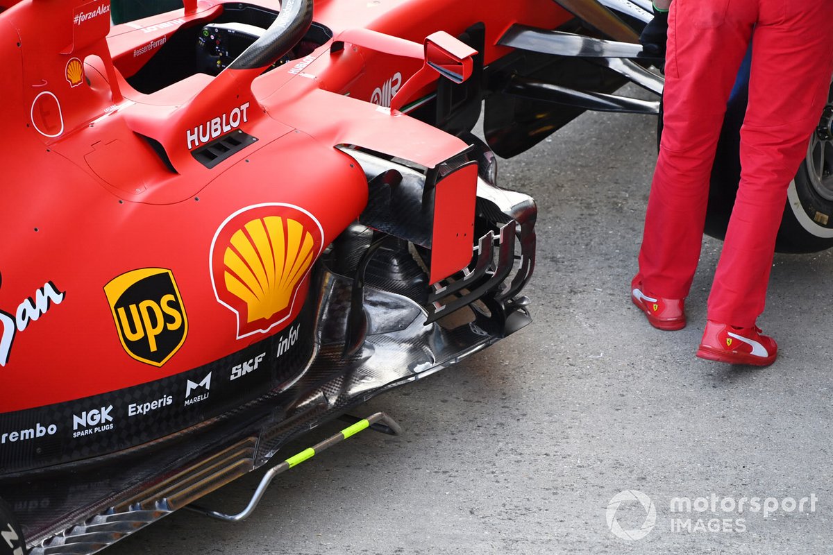Detalle del pontón del coche de Sebastian Vettel Ferrari SF1000