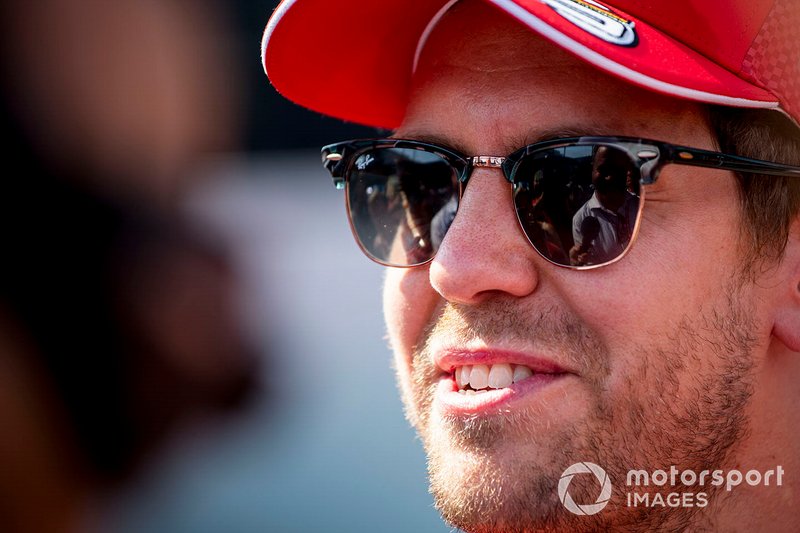 Sebastian Vettel, Ferrari, parla con i media