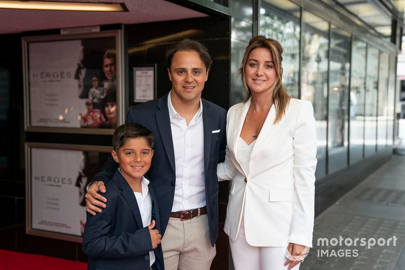 Felipe Massa with his wife and his son