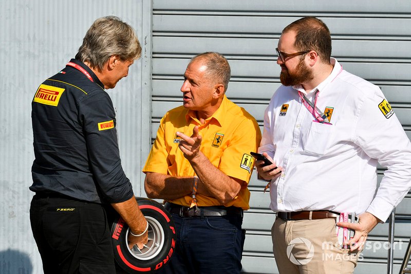 Roberto Boccafogli, Head of F1 Marketing , Pirelli Motorsport and Jody Scheckter with the Pirelli Pole Position Award