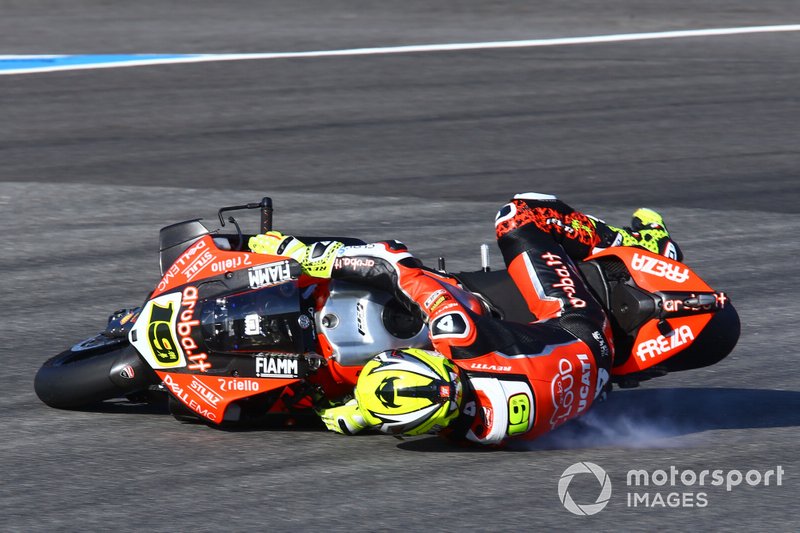 Crash Alvaro Bautista, Aruba.it Racing-Ducati Team