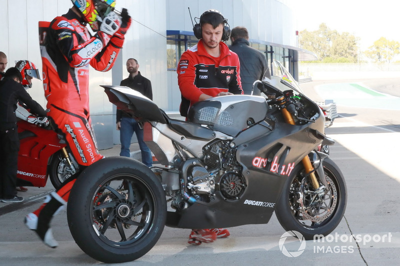 Moto de Chaz Davies, Aruba.it Racing-Ducati SBK Team