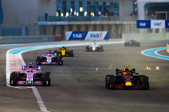 Max Verstappen, Red Bull Racing RB14, leads Esteban Ocon, Racing Point Force India VJM11, Sergio Perez, Racing Point Force India VJM11, and Carlos Sainz Jr., Renault Sport F1 Team R.S. 18