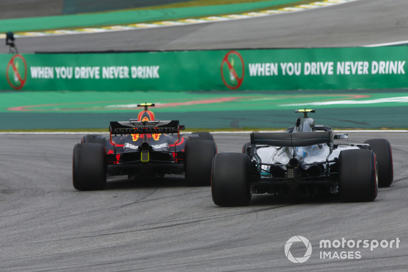 Max Verstappen, Red Bull Racing RB14, Valtteri Bottas, Mercedes-AMG F1 W09