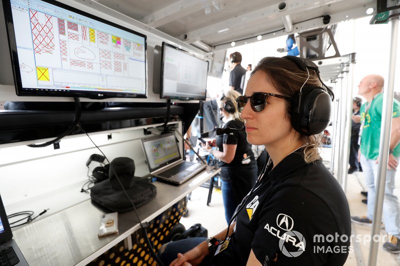 #57 Meyer Shank Racing w/ Curb-Agajanian Acura NSX GT3, GTD: Ana Beatriz