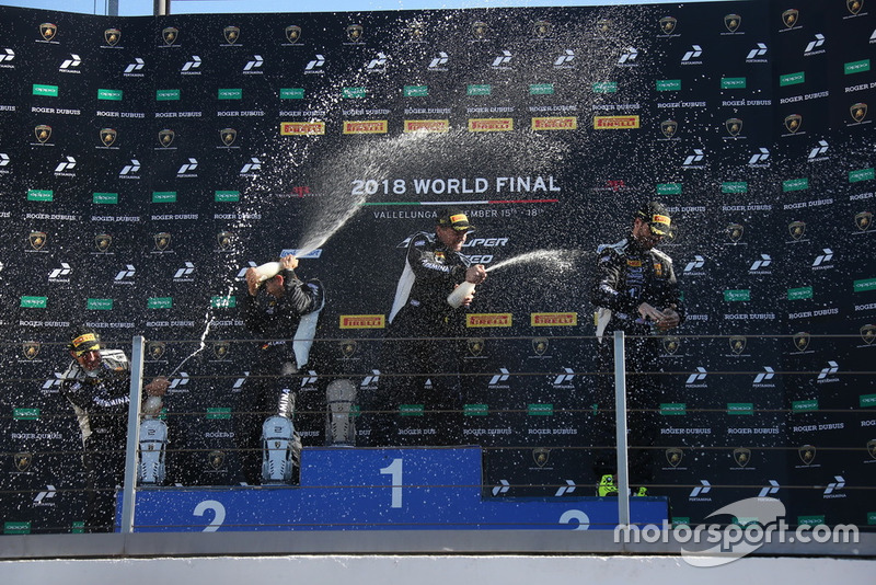Podio Gara 2 World Final AM+LC