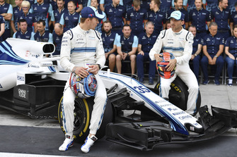 Sergey Sirotkin, Williams Racing en Robert Kubica, Williams op de teamfoto