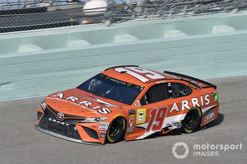Daniel Suarez, Joe Gibbs Racing, Toyota Camry ARRIS